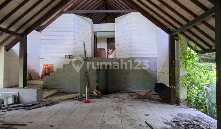 *Land lease with an abandoned building *Land lease with an abandoned building