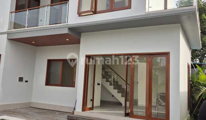 Villa For Sale Berand New Lokasi : Jalan Tegeh Bambang Kutuh Kuta Selatan