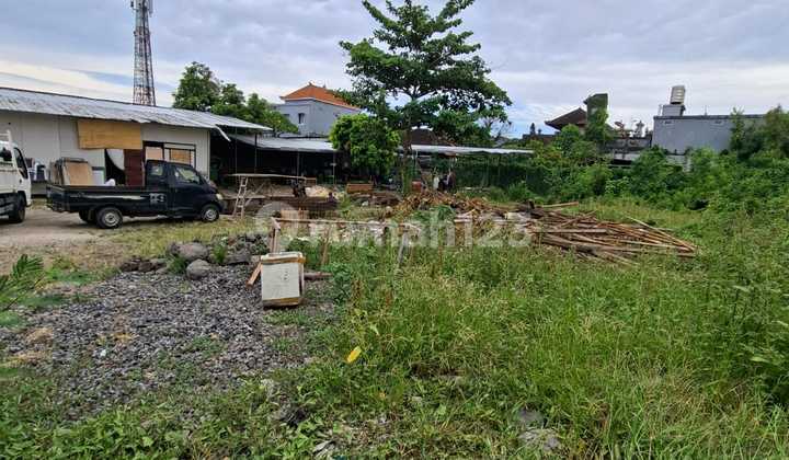 Land for Sale Located on Jalan Bung Tomo Denpasar, SHM 3110m2