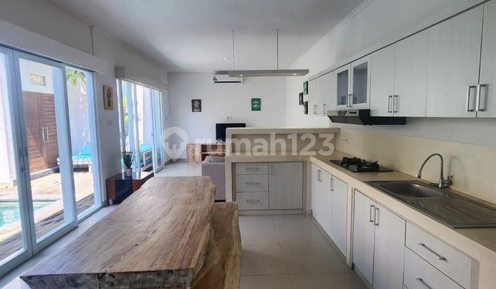 Fully furnished 2-bedroom villa on Pengipian Street, Kerobokan Kelod