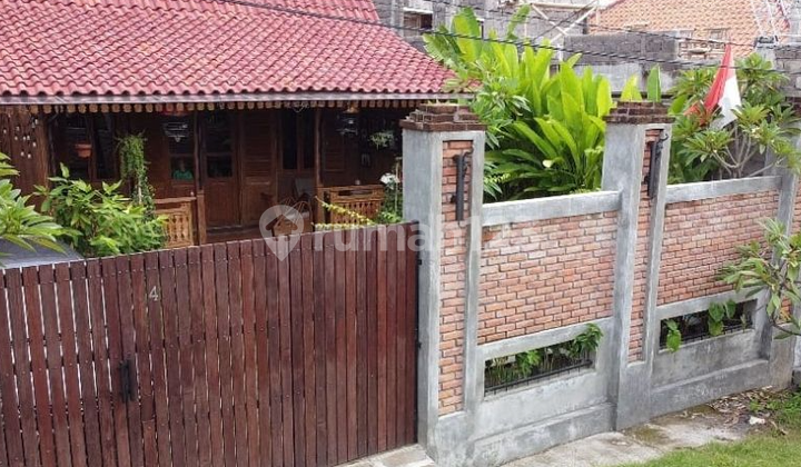 Tanah Bonus Bangunan Limasan di Renon Denpasar Tanah Bonus Bangunan Limasan di Renon Denpasar