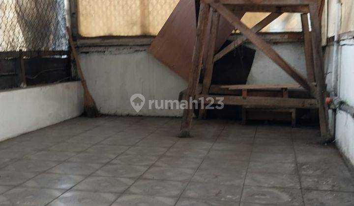 Disewa rumah mainroad andir 5