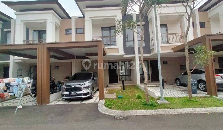 Disewa rumah 2 lantai 1