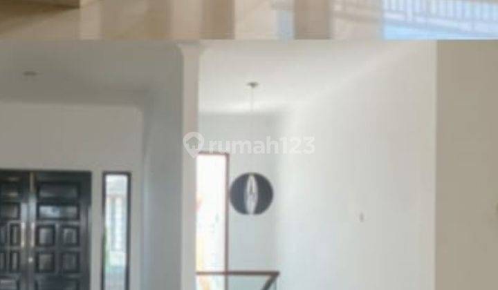 Disewa rumah di singgasana 1