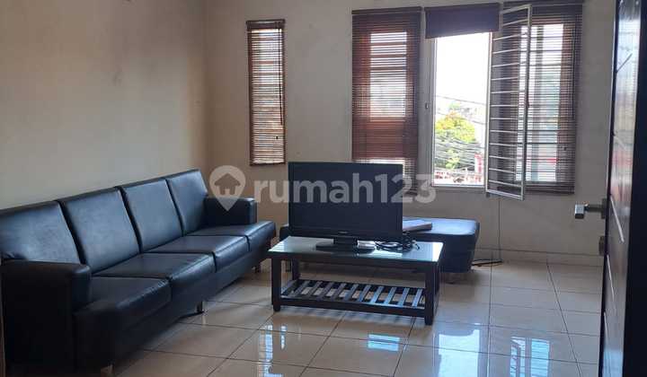 Shop House for Rent on Main Road Melong Asih, Busy Location, Good for Business.