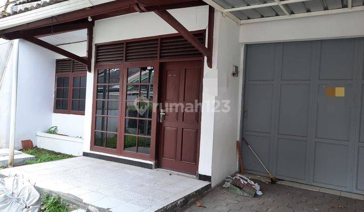 Disewakan komplek muara  rumah 1 lantai cocok utk kantor dan rmh tinggal 2