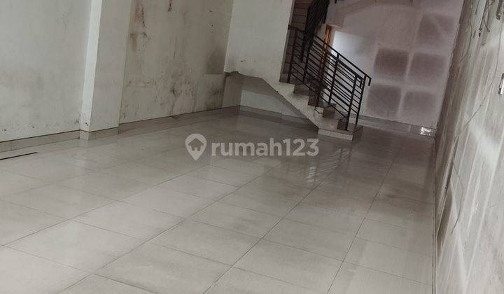 Diaewakan Ruko 2lt Di Otista Dkt Area Komersil Ramai King Shopping Center 1