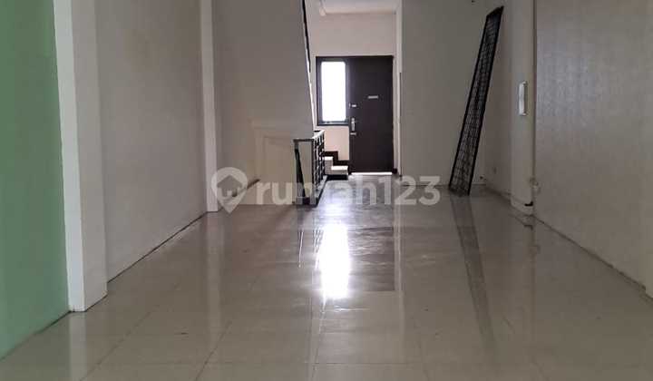 Rental of a Shop House on Sunda Main Road for Office and Business