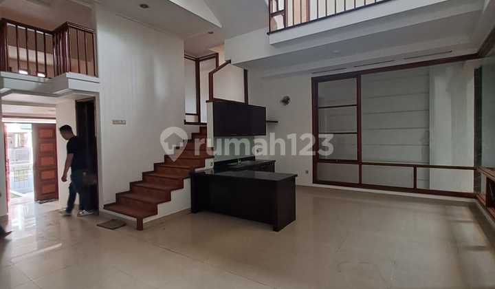 For Sale: Singgasana House, Very Comfortable and Prime Location For Sale: Singgasana House, Very Comfortable and Prime Location