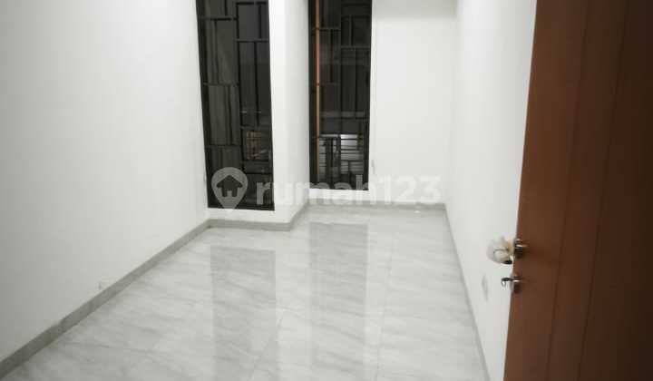 Sewa Rumah Baru Mekar Wangi Siap Huni Lingkungan Nyaman 2