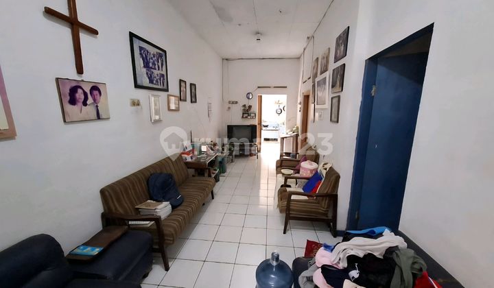 Rumah Utama dan 2 Kontrakan di Lokasi Yg Dekat Kemana2