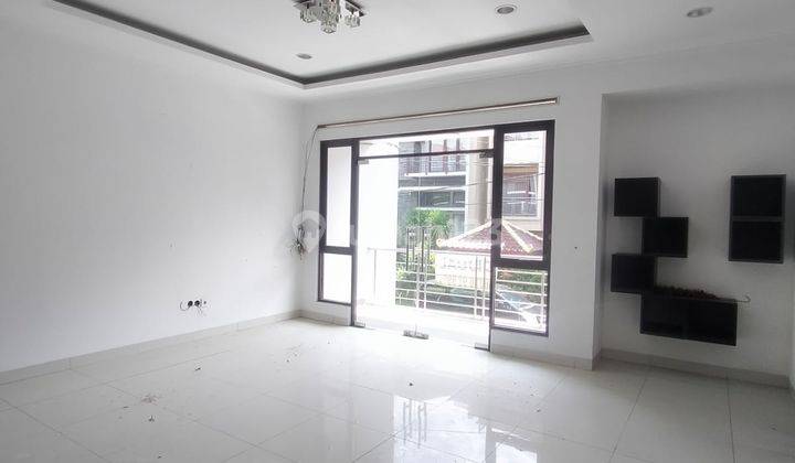 Rumah lux Town House Sudirman siap pakai one gate system 2