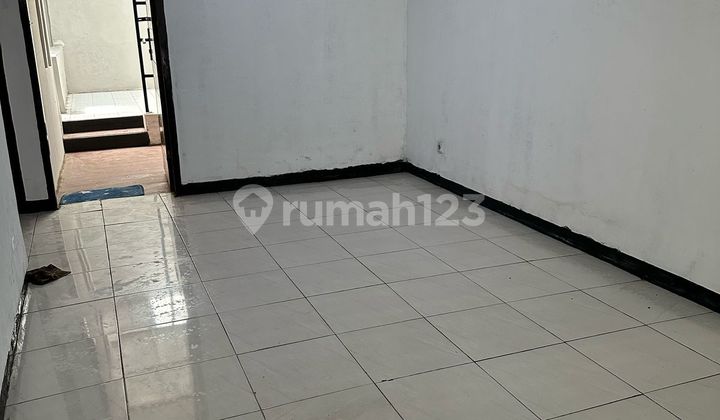 Rumah Dalam Komplek Tidak Jauh Dari Jalan Raya Di Nanjung Margaasih 2