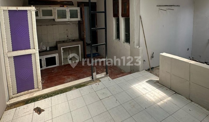 Rumah Dalam Komplek Tidak Jauh Dari Jalan Raya Di Nanjung Margaasih 1