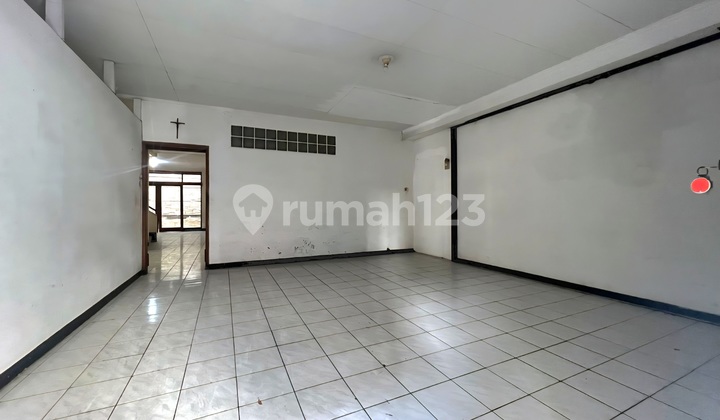 2 In 1 Rumah Sekalian Usaha Di Area Niaga Ence Azis. Siap Dinego 2 In 1 Rumah Sekalian Usaha Di Area Niaga Ence Azis. Siap Dinego
