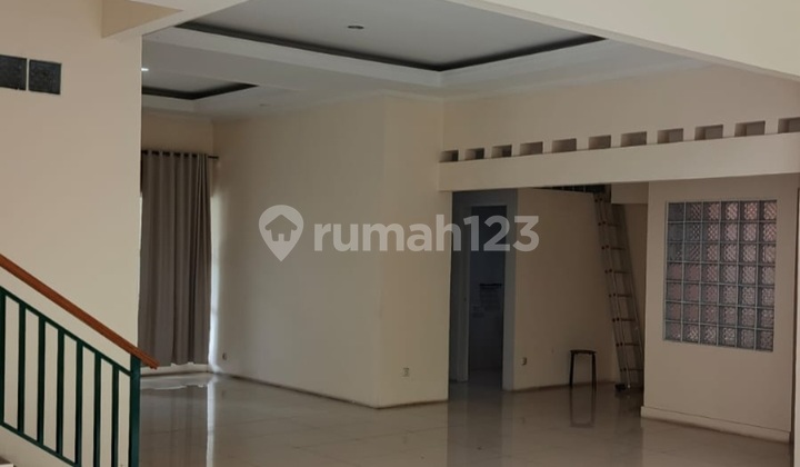 Rumah Dg4kmr.tidur Blm.pernah Ditempati Dikawasan.elit Setraduta