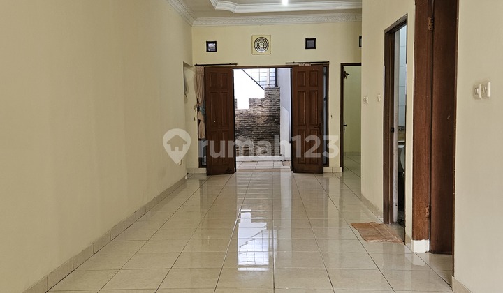 Rumah Siap Nego Lebar 9 Hdp Timur Tinggal Renov Dikit Lingkungan Aman