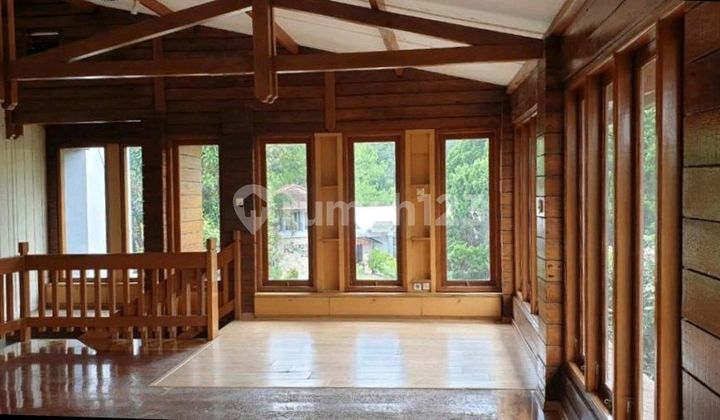 Rumah Villa Nyaman Dan Tenang View City Pencahayaan Dan Sirkulasi Bagus