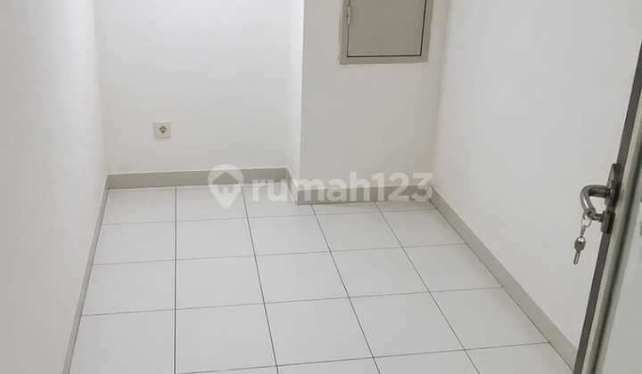 Shop House, 2 Floors Strategic Sale Cheap in Mekar Wangi Housing Bandung 2