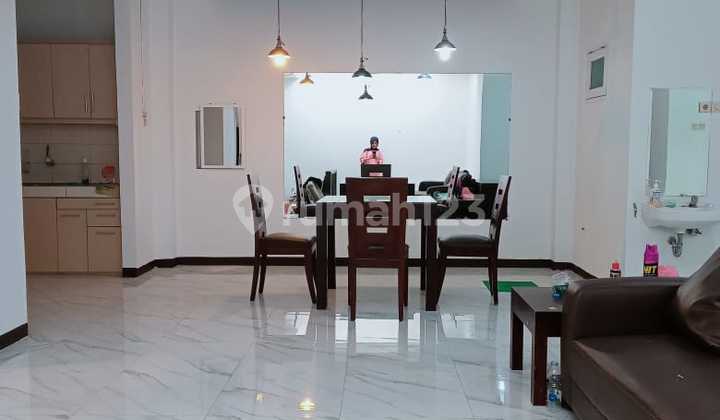 Ready-to-Use House in Kota Baru Parahyangan Bandung