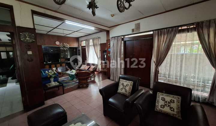 Rumah Luas + Tanah + Rumah Kos2di Mainroad Dekat Universitas Parahyangan Bandung 2