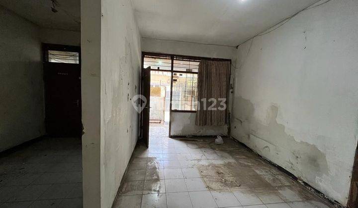 DIJUAL RUMAH HITUNG TANAH DI OTISTA BANDUNG 2