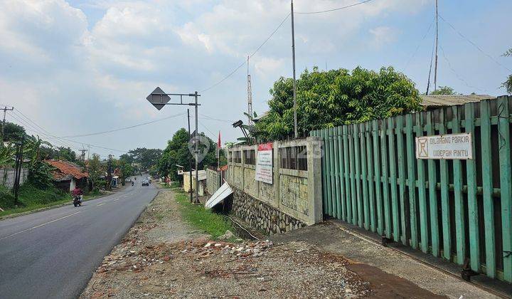 Gudang murah di jl. Raya Cikampek - Purwakarta,hitung tanah saja