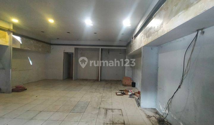 Ruang Usaha Murah Di Mainroad Sudirman Ramai 2