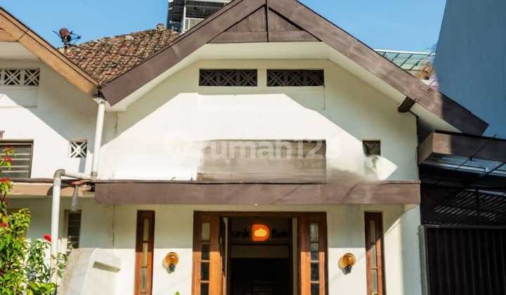 Classic House in the City Center, Sunda Wing Sold Cheap, Very Busy, Promotional Price. Classic House in the City Center, Sunda Wing Sold Cheap, Very Busy, Promotional Price.