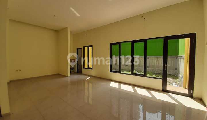 Cheap Good Ruko For Rent On Mainroad Sudirman Bandung