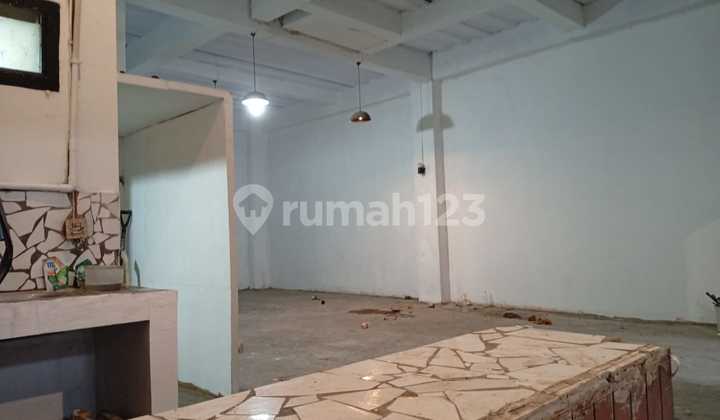 Disewakan Ruang Usaha Sayap Moh Toha