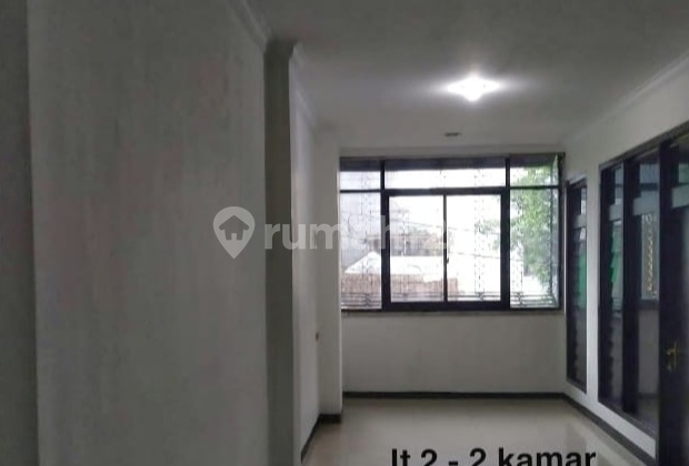 Disewakan Ruko Mainroad Tengah Kota Cocok Untuk Usaha / Kantor  1