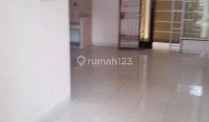 Dijual Rumah Singgasana lingkungan tenang  1