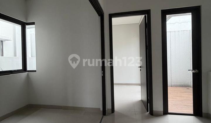 Disewakan Rumah Minimalis Baru Renovasi Siap Huni Lingkungan Tenang 2