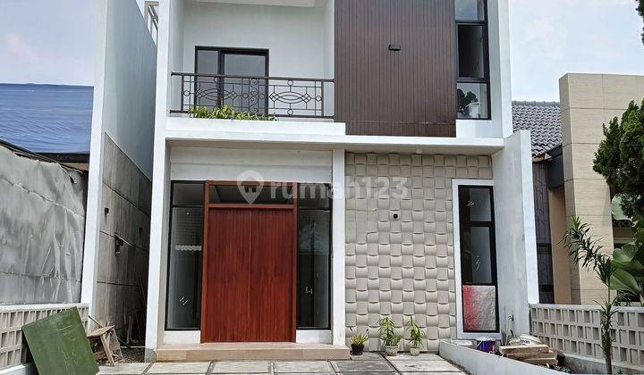 Dijual Rumah Baru Siap Huni 2 Lantai Singgasana Pradana Lingkungan Tenang  1