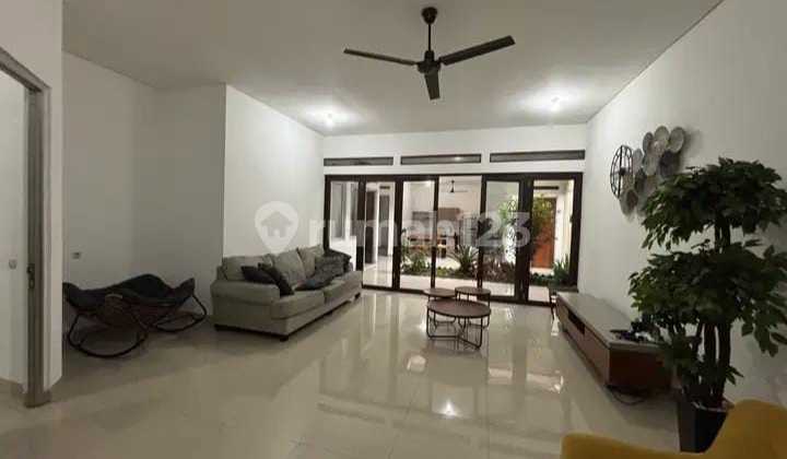 For Rent: Ready-to-Occupy House in Batununggal, Quiet Neighborhood