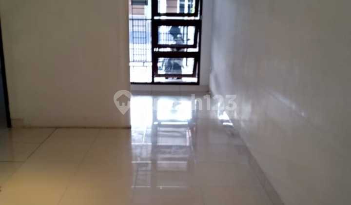 Dijual/Disewa Rumah Taman Holis Indah Lingkungan Tenang Dijual/Disewa Rumah Taman Holis Indah Lingkungan Tenang