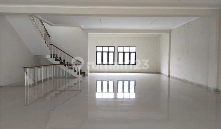 For Rent 2-Story Shophouse in Crowded Pagarsih Area 2
