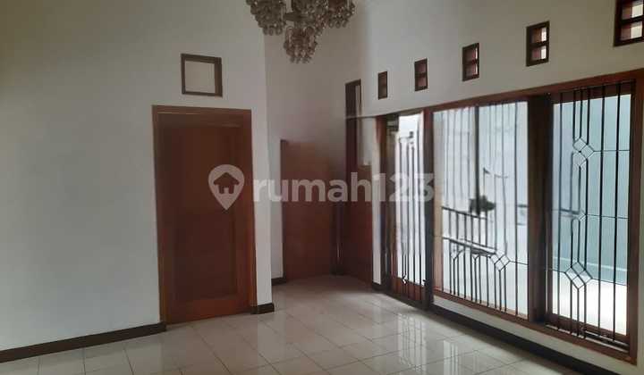 Disewakan Rumah Siap Huni Semi Furnished Komplek Antapani Disewakan Rumah Siap Huni Semi Furnished Komplek Antapani