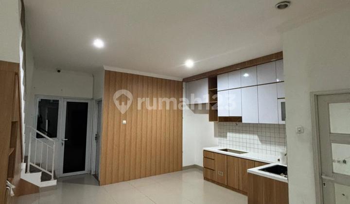 Dijual Rumah Tengah Kota Siap Huni Sayap Sudirman