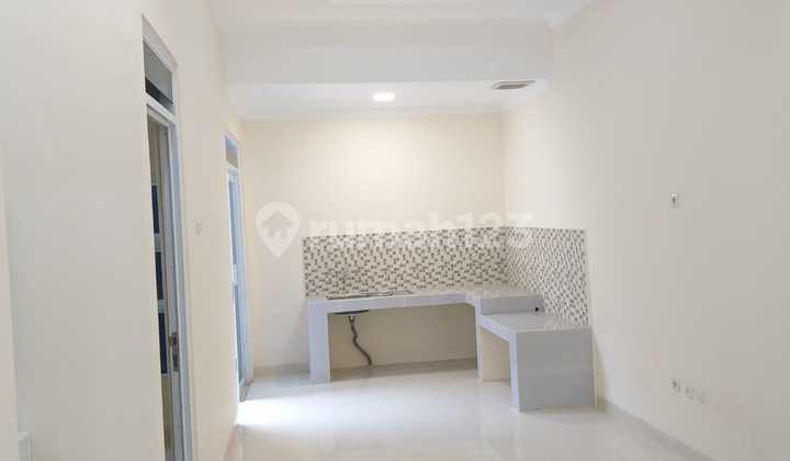 Rumah baru siap huni, lokasi Bukit Cimanggu City, depan taman/fasum 1