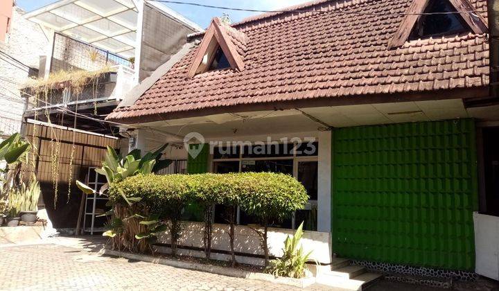 Disewa Rumah Lama, Cocok Untuk Kantor,terletak Di Main Road Bandung Utara 1