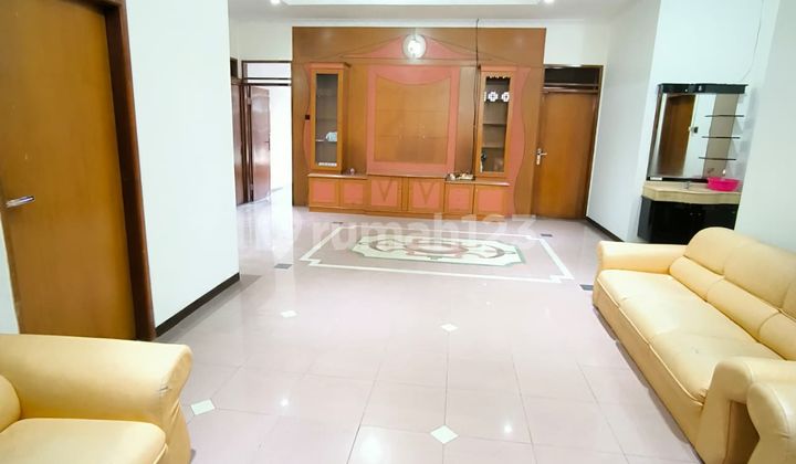 Rumah Cantik Siap Huni Di Batununggal, Semi Furnished 2