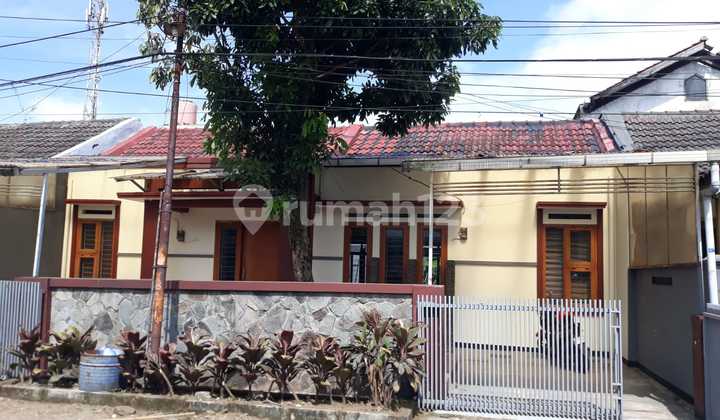 Rumah Rendeng Terawat, Siap Huni Di Taman Rahayu Rumah Rendeng Terawat, Siap Huni Di Taman Rahayu