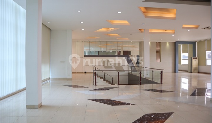 Business Space Suitable for Clinic, Bank, Office, etc., Location: Bkr Business Space Suitable for Clinic, Bank, Office, etc., Location: Bkr