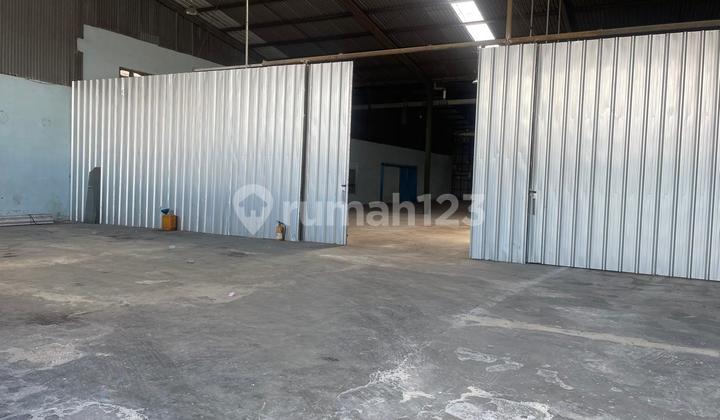 Ready-to-Use Warehouse Located in Cijerah Ready-to-Use Warehouse Located in Cijerah