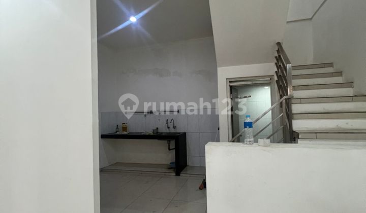 Rumah Siap Huni, 2.5 Lantai Di Leuwi Panjang 2