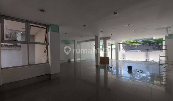 For Rent ruang usaha,bisa untuk kantor,bank,toko dll ,di Jalan Cihamplas mainroad (GJL) 2