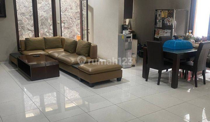 Sale rumah masih bagus di Taman Holis Indah 1