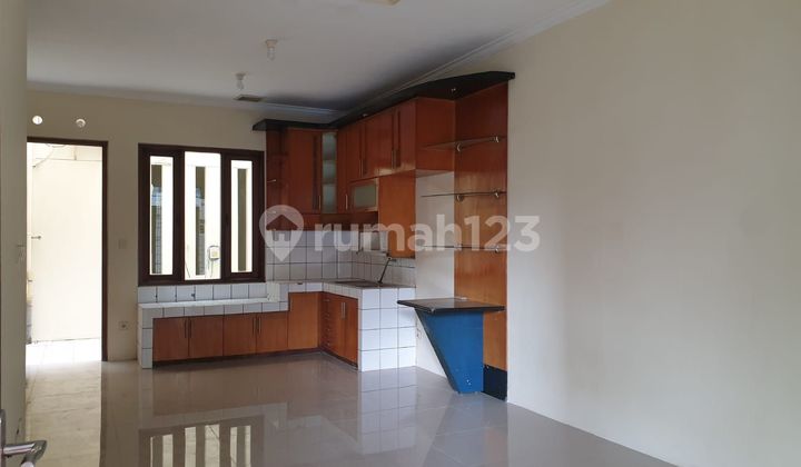 Sale rumah yang sangat strategis dan nego sampai jadi 2